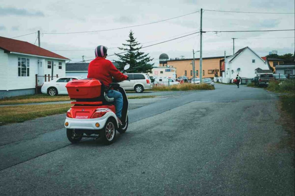 Best Heavy-Duty Mobility Scooters: Top 6 Picks, Buying Guide