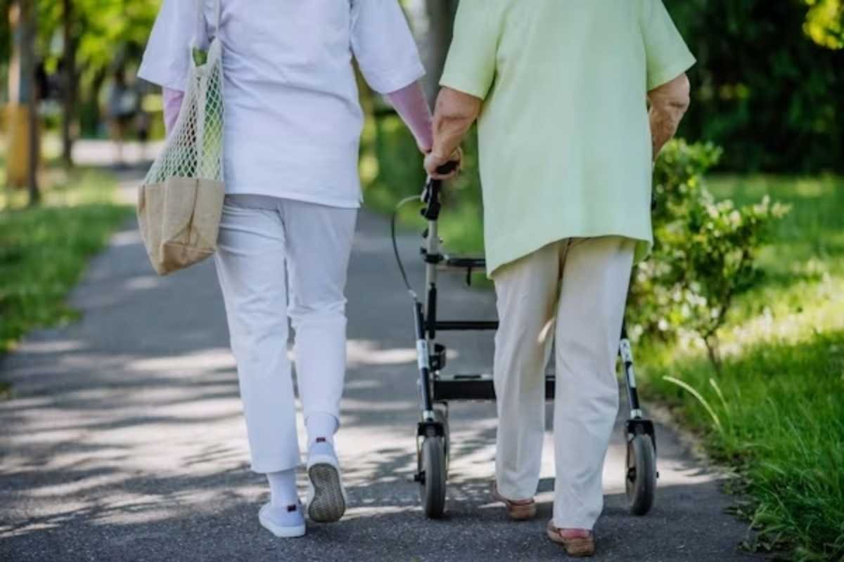 mobility scooter vs walker